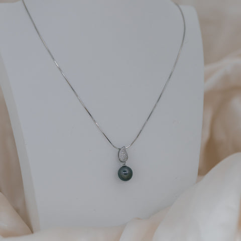 Julie Necklace