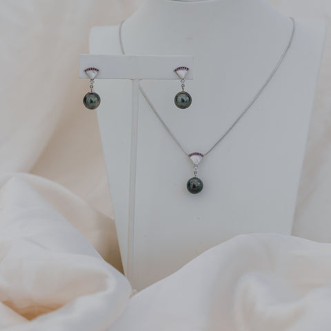 Mother Of Pearl Necklace