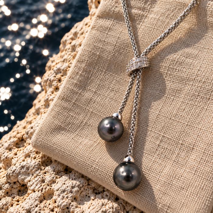 Aila Necklace
