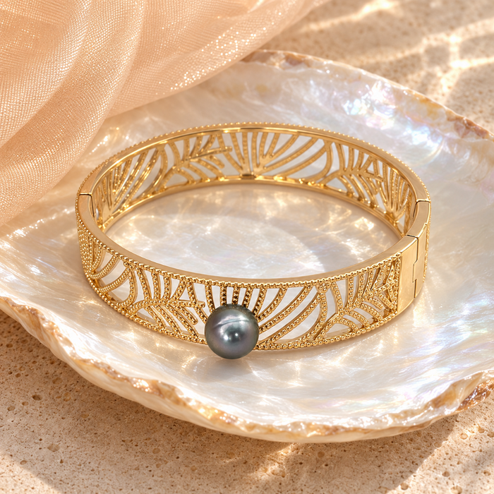 Mahina Bangle