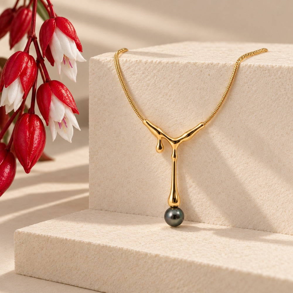 Sia Necklace 1